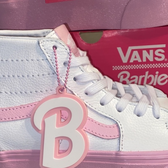 ECLUSIVE COLLECTION BARBIE VANS